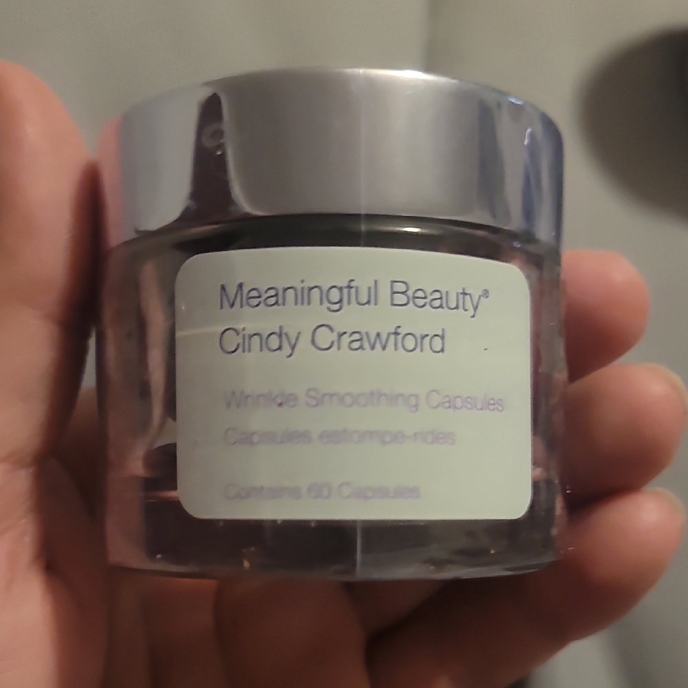 Meaningful Beauty Wrinkle Smoothing Capsules - Silver and Clear
